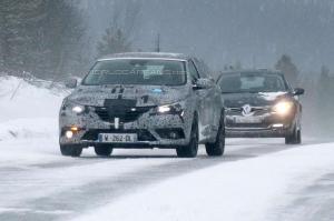 Шпионские снимки Renault Megane 2016 года 