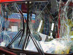 В Баку автобус попал в аварию, пострадали 6 человек
