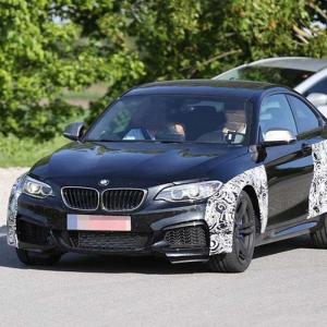 BMW приступила к тестированию M2