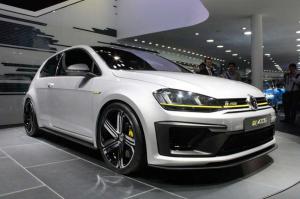 Volkswagen планирует запустить в производство Golf R 400