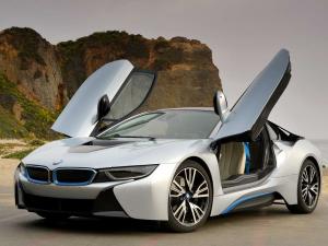 Первые покупатели получили свои BMW i8