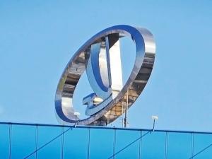 АвтоВАЗ выплатит уволенным рабочим компенсации