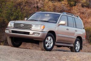 В Минской области Toyota RAV4 вылетела в кювет и опрокинулась: пострадала водитель