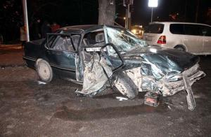 На трассе Алматы-Бишкек в крупном ДТП пострадали 2 человека