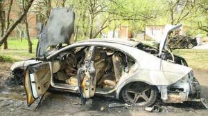 В Киеве на Протасовом Яру сгорели Mercedes, Lexus и BMW