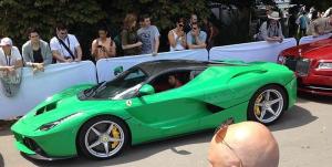 Солист Jamiroquai нагрянул в Гудвуд на своем зеленом Ferrari LaFerrari