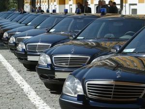 Элитные автомобили российских чиновников занесут в реестр