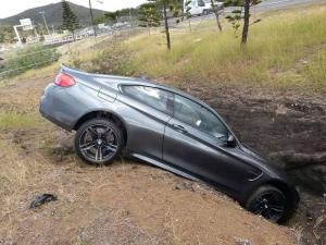 Во Франции BMW M4 во время тест-драйва въехала в канаву