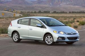 Honda останавливает производство Insight и Fit