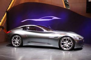 Infiniti выпустит 700-сильный гибрид на базе Mercedes