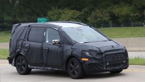 Новый минивен Ford Galaxy замечен на дорогах США