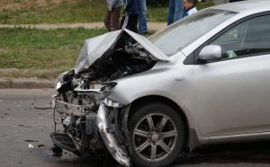 Сильное столкновение двух Toyota произошло на одном из перекрестков Алматы