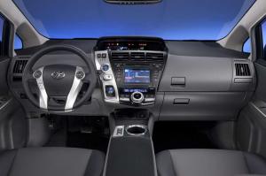 Hyundai вывел на тесты главного конкурента Toyota Prius