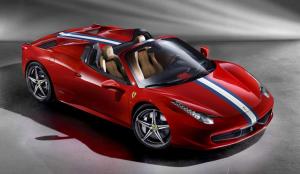 Опубликованы первые шпионские фотографии Ferrari 458 M