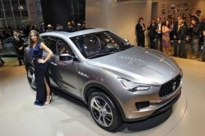 Кроссовер Maserati Levante замечен на тестах