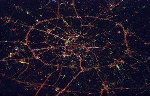 За Садовым кольцом установят 444 паркомата на солнечных батареях
