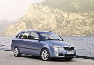 Новый универсал Skoda Fabia Comb замечен на тестах