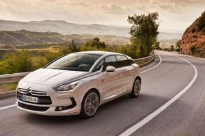 Опубликованы фотографии обновленного Citroen DS5 2015