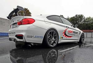 Компания BMW вывела на тесты первую спецверсию купе M4