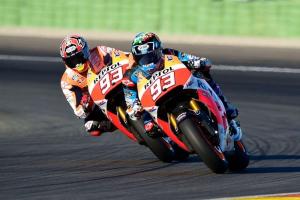 Алекс Маркес прокатился на прототипе Honda RC213V вместе со своим братом Марком