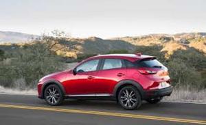 Новый компактный кроссовер Mazda впервые замечен на тестах