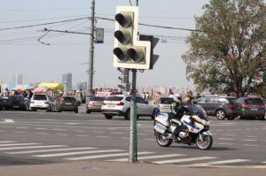 В Москве установили 150 светофоров для байкеров