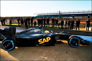 В McLaren опробовали машину с мотором Honda