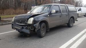 В Киеве на Голосеевском проспекте произошло ДТП с участием трёх автомобилей