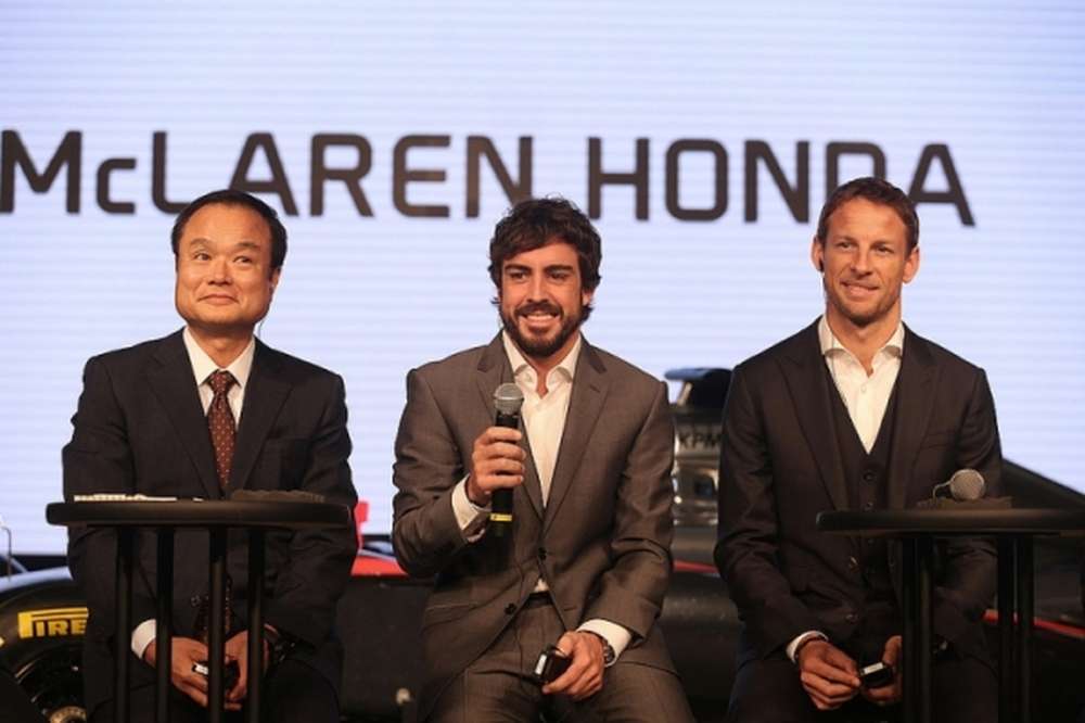 В McLaren определились с графиком работы в Барселоне