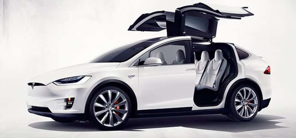 Tesla снизит стоимость кроссовера за счет более дешевых батарей