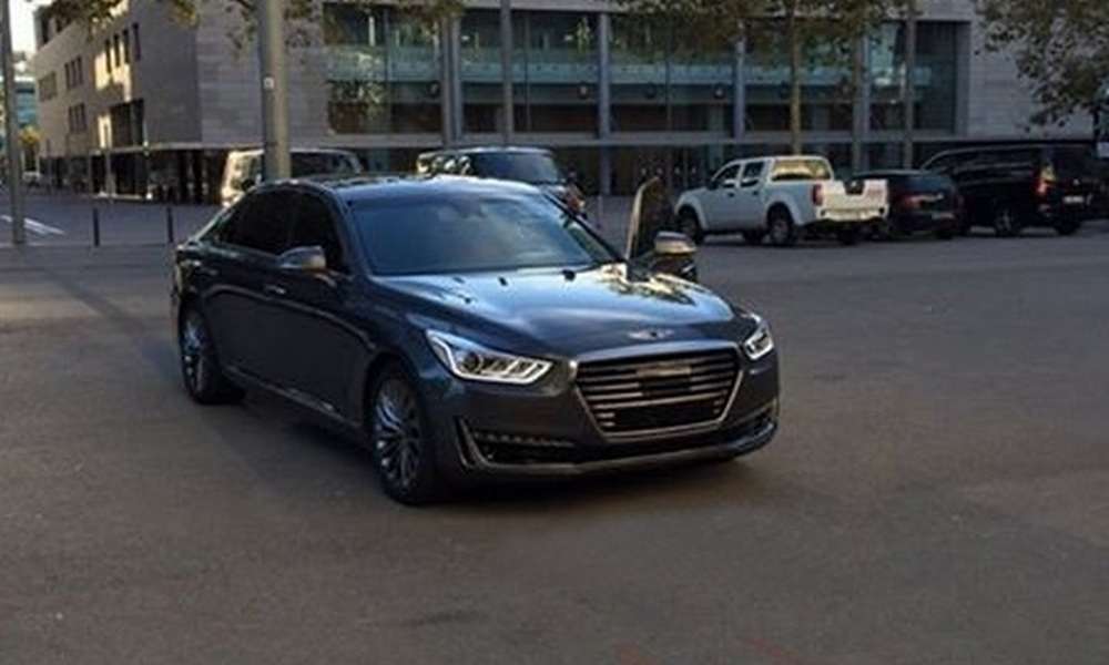 Новый седан Genesis G90 замечен без камуфляжа