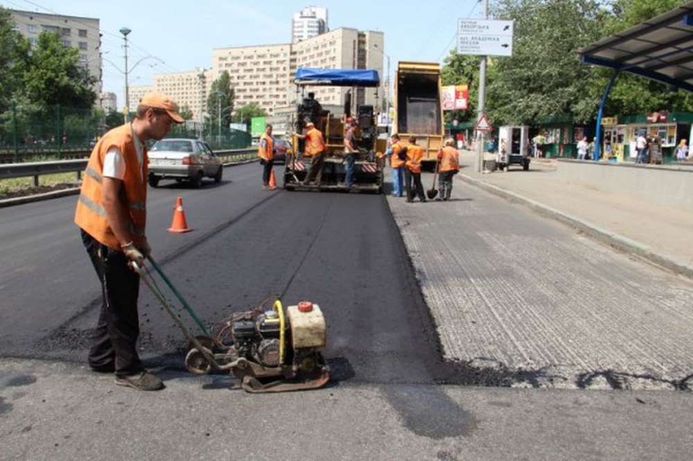 Строительство дорог в столице продолжается