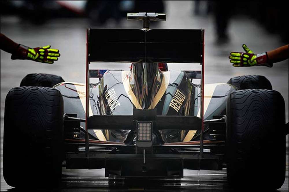 В Renault подтвердили возвращение заводской команды