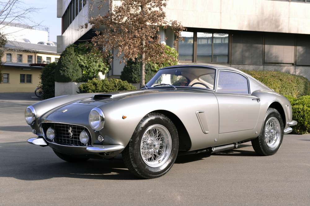 В Ferrari показали восстановленный автомобиль пилота Формулы-1