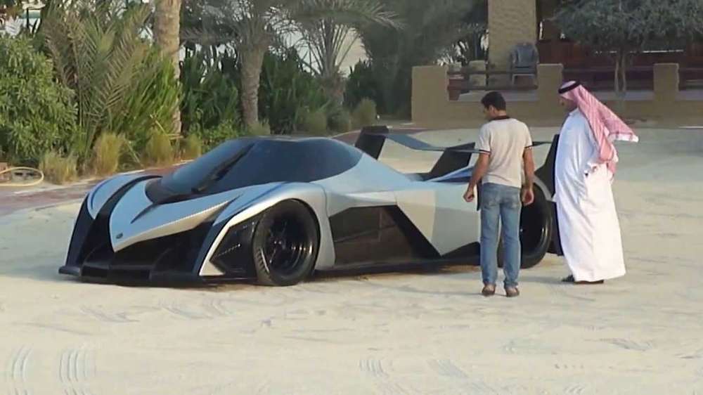 Машина гиперкар Devel Sixteen