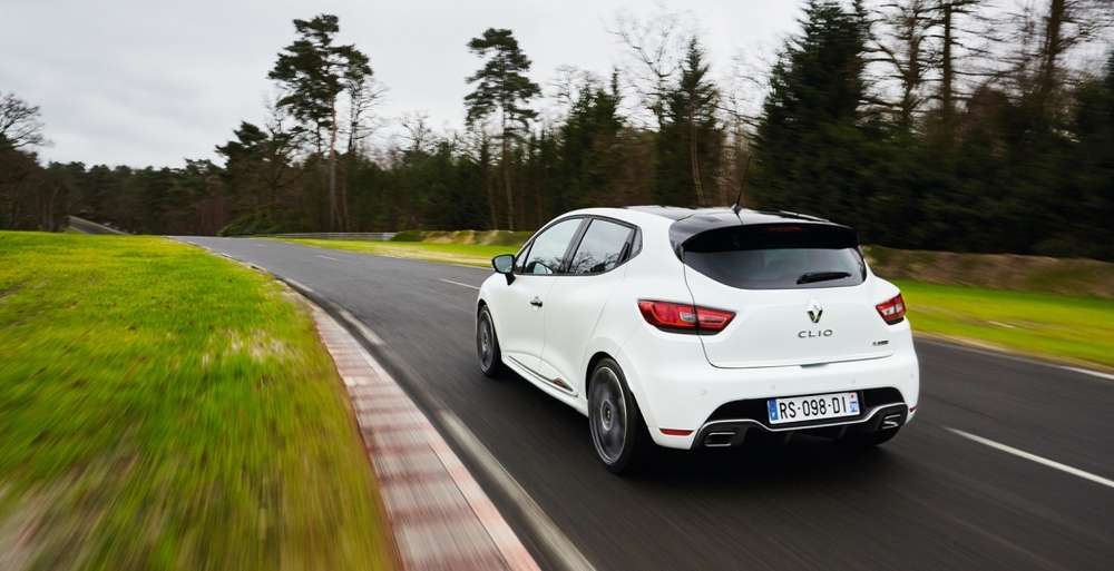 Renault Clio RS 220 Trophy установил новый рекорд на трассе Нюрбургринга