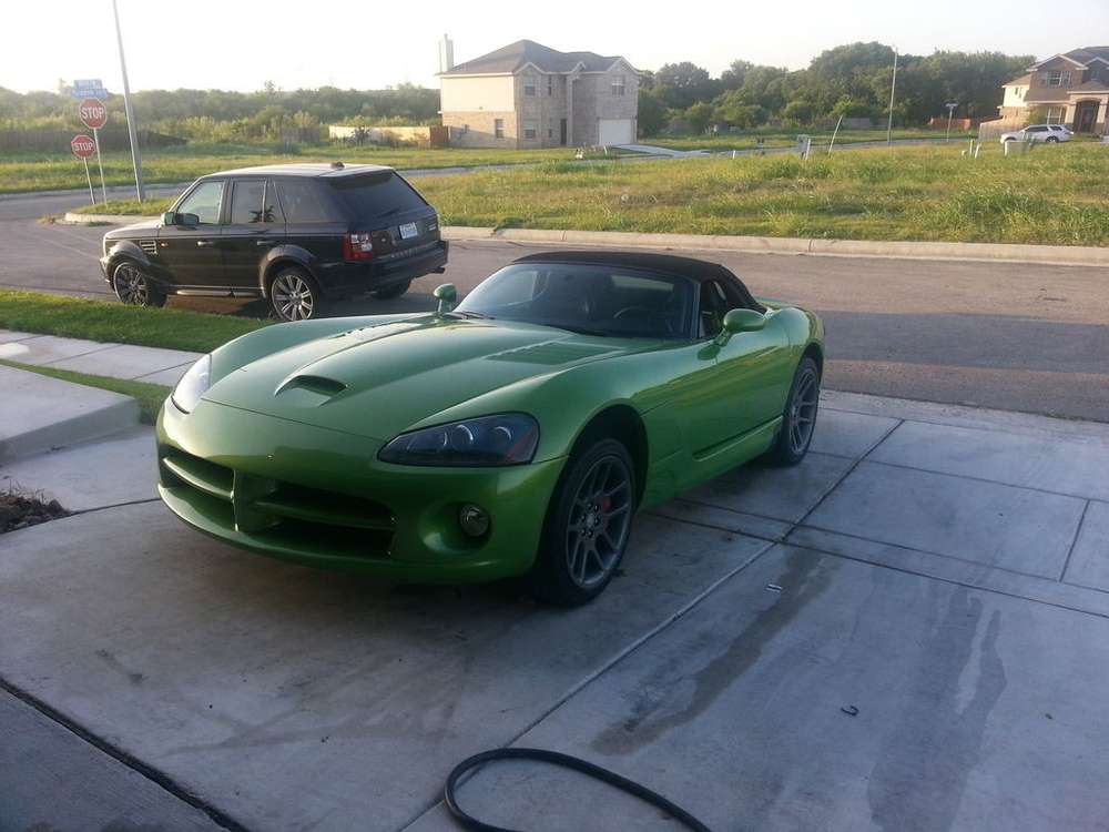 Dodge Viper без мотора оценили в $16 000