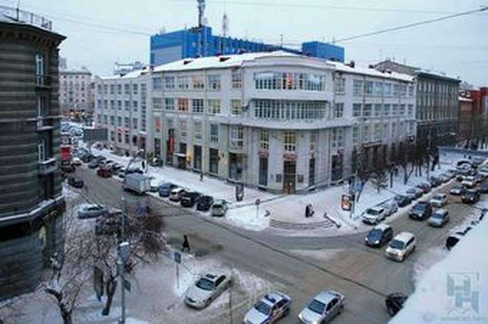 Новосибирскую улицу Ленина в новогоднюю ночь закроют для транспорта