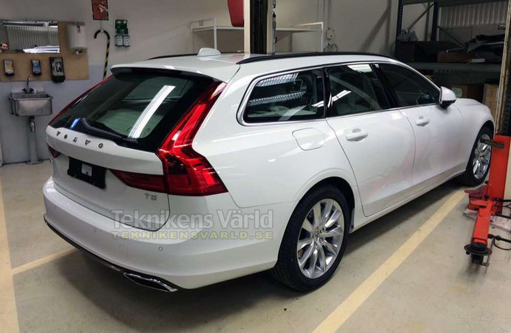 Универсал Volvo V90 2016 замечен абсолютно незамаскированным