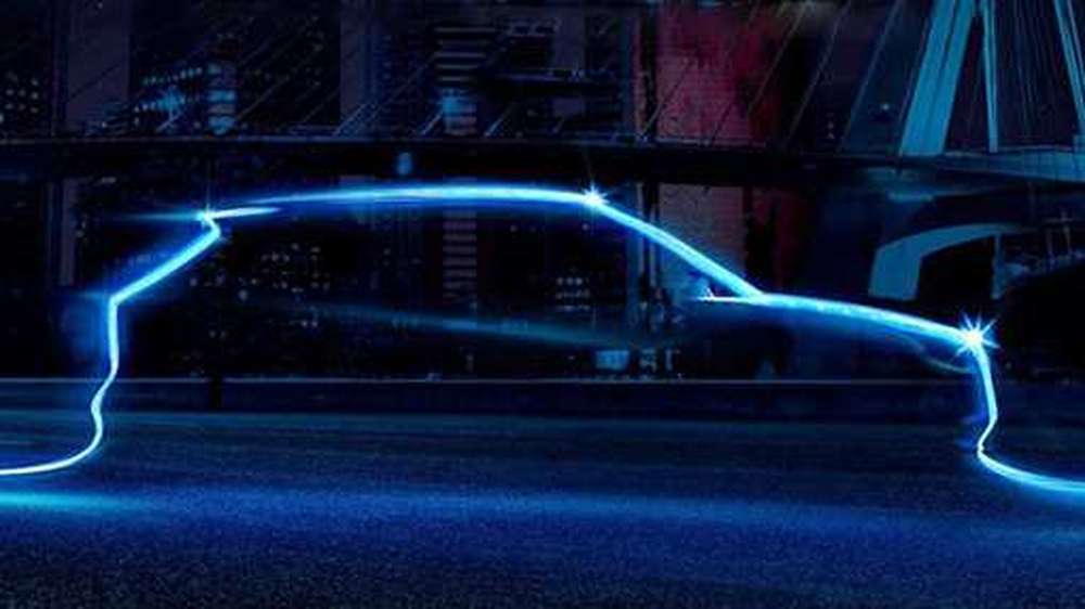 Компания Nissan опубликовала новый тизер компактного вседорожника Kicks