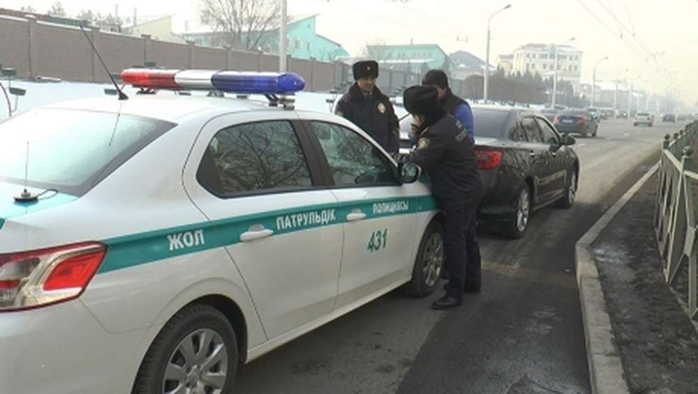 Полицейские применили оружие при задержания водителя в Костанайской области