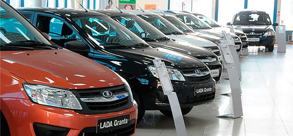Падение российского авторынка в 2015 году оказалось ниже прогнозов