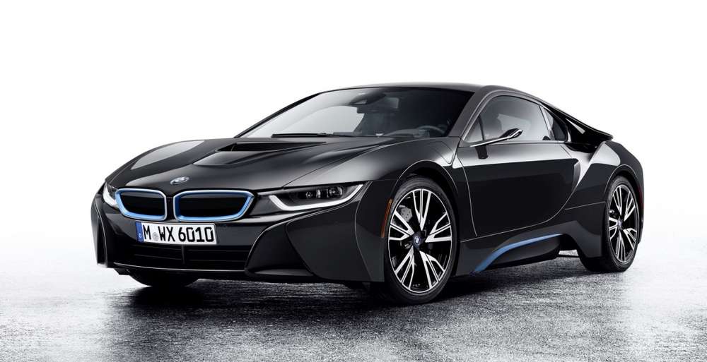 Модели BMW получат камеры вместо боковых зеркал в 2019 году