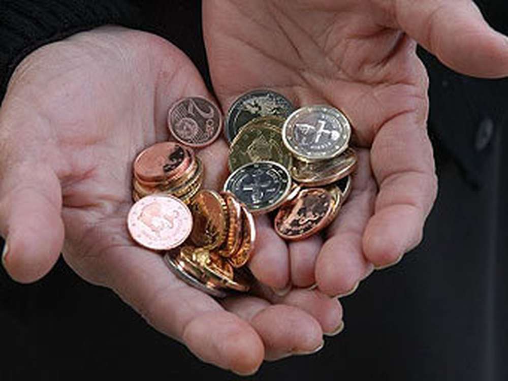 Китаец заплатил $6 тысяч за автомобиль мелочью, на подсчет ушли сутки