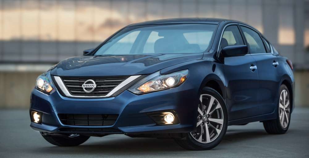 Nissan отзовет 930 000 автомобилей Altima