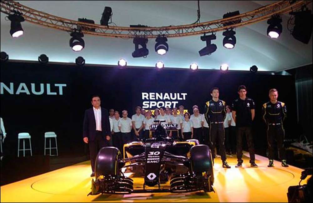 В Renault представили заводскую команду