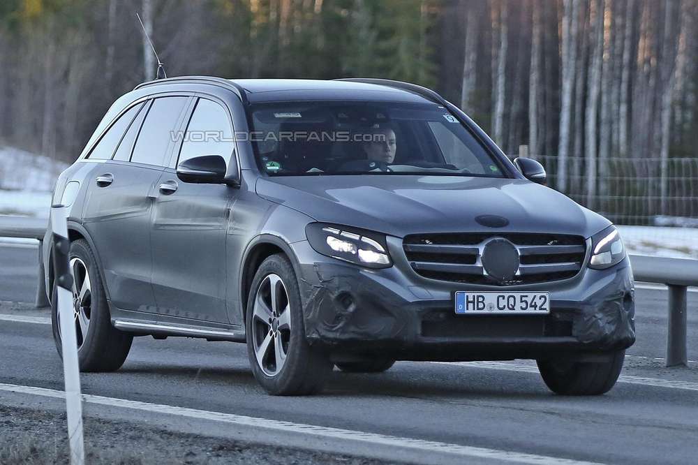 В сети появились новые снимки MB GLC