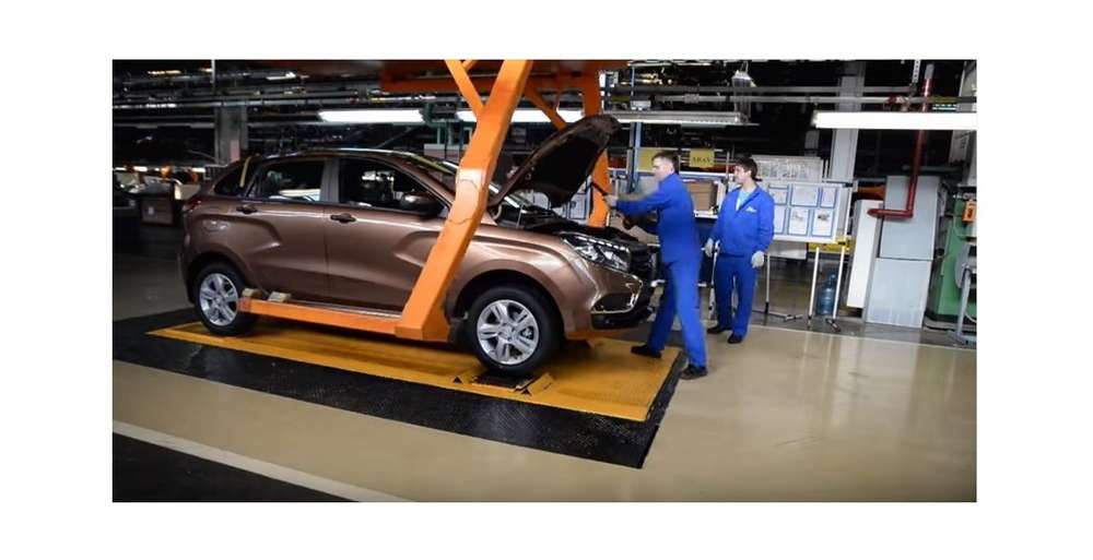 «АвтоВАЗ» показал, как собирают Lada XRAY + видео