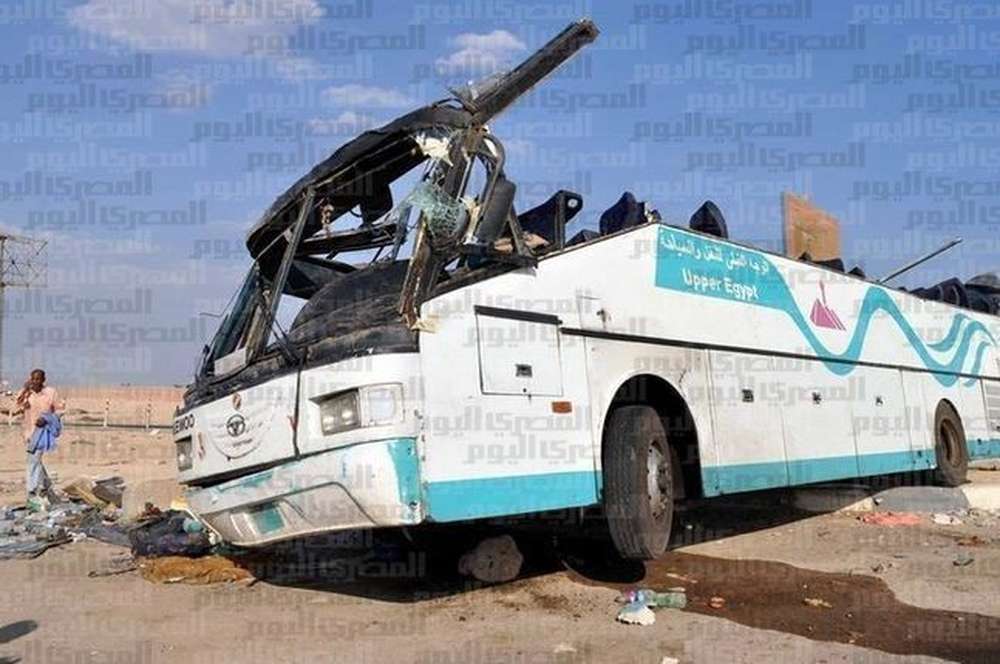 Автобус опрокинулся на трассе в Египте, четверо погибших и 38 раненых