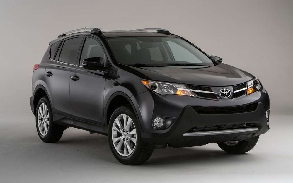 В России Toyota реализовала за январь 6 064 автомобиля